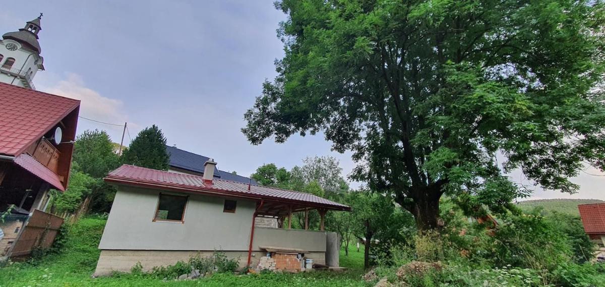 Chata V Zahrade Myto pod Dumbierom Luaran gambar